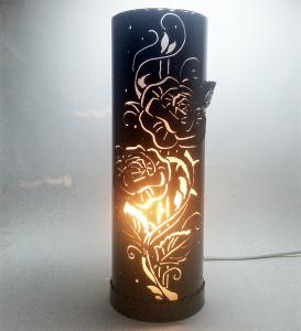 107B859-Luminária De PVC Artesanal Modelo Rosas Black
